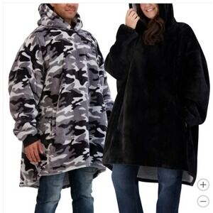 The Wayy Big Hoodie Unisex Fleece Lined OSFM Black and Camouflage 2-pack